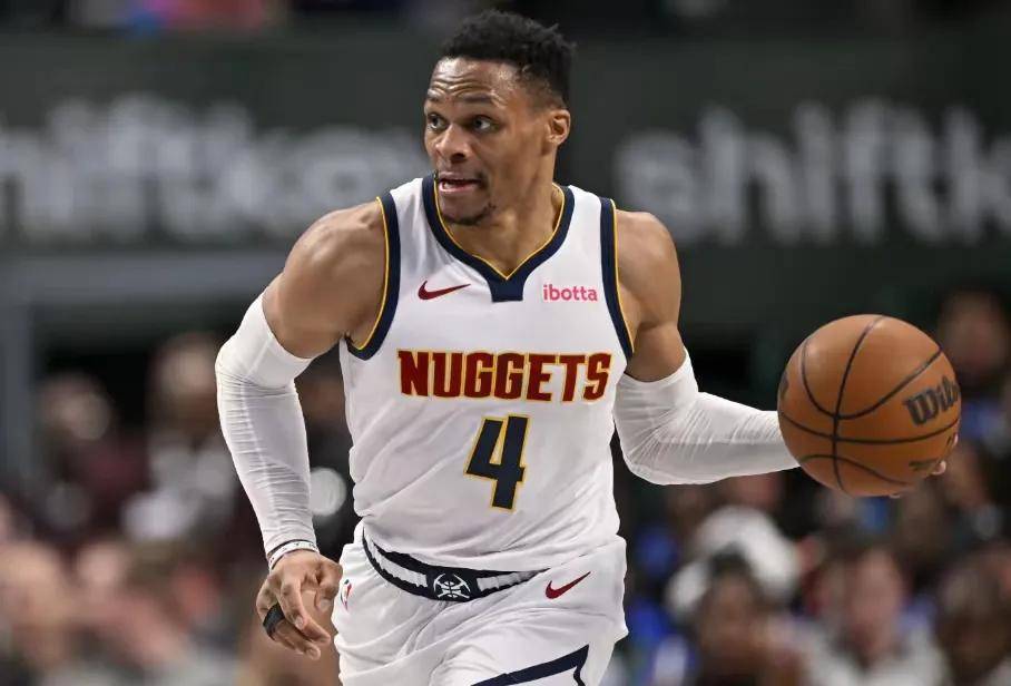 爱游戏-姆巴佩重返赛场，重要助攻首场状态出色，掘金观众沸腾！